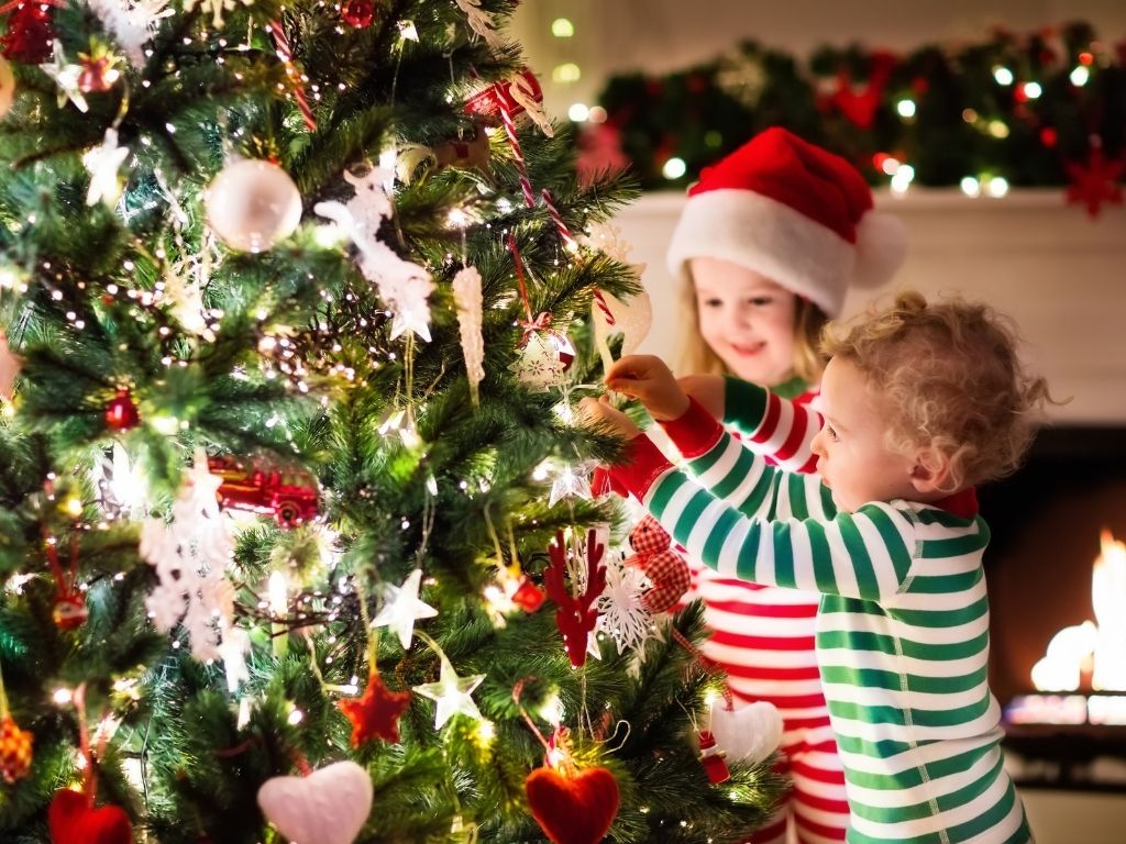 How to Decorate a Christmas Tree (2025): Step‑by‑Step Guide, Ideas & Trends