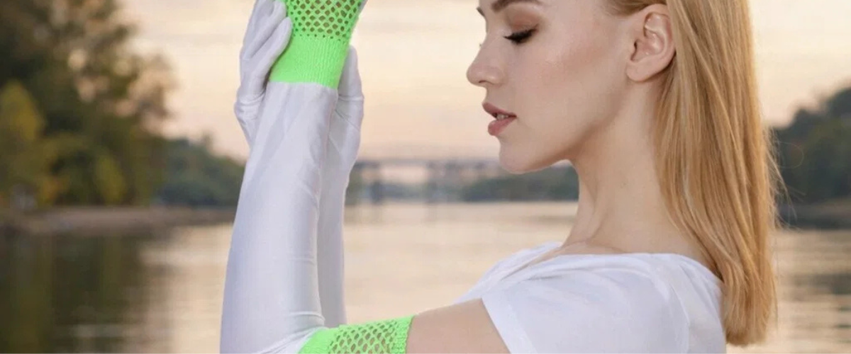 New Year Gloves