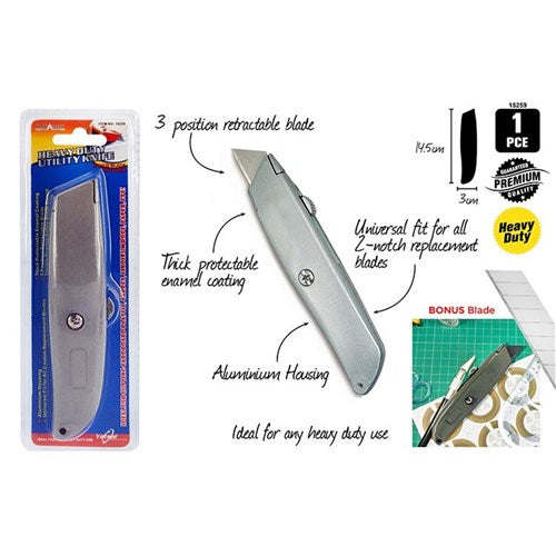 Heavy duty utility knife with blade