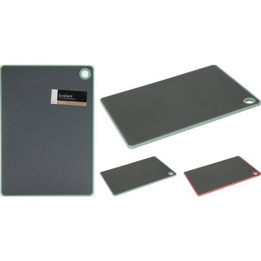 black cutting board measuring 33 x 23cm