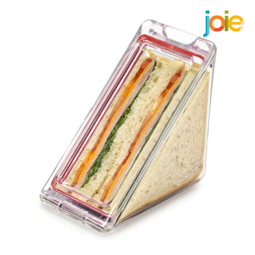 Clear triangle shaped sandwich container