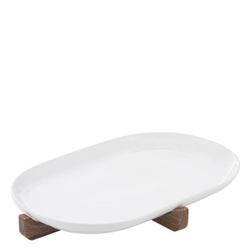 Oval oven to table dish with protective trivet