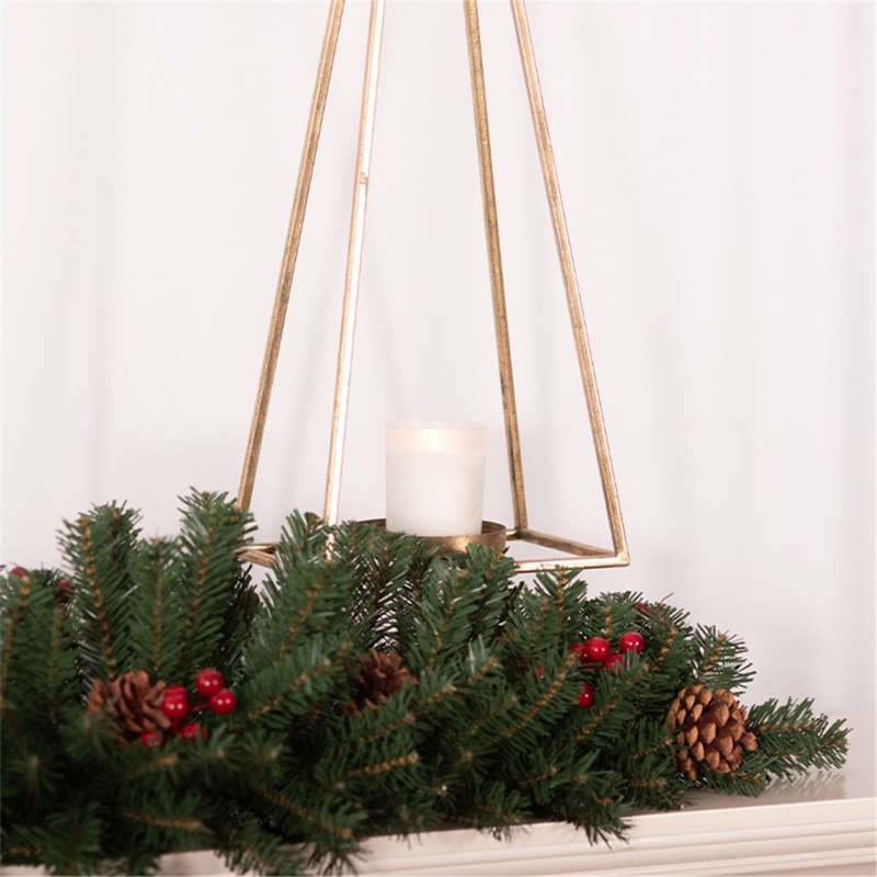 90cm Christmas swag with 167 tips, red berries, and pinecones – festive door or mantel decoration