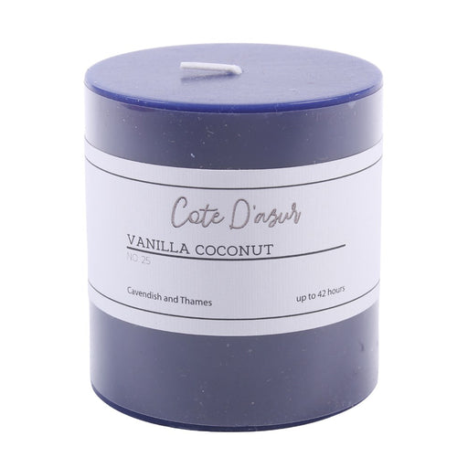 Vanilla coconut scented pillar candle 7x7.5cm