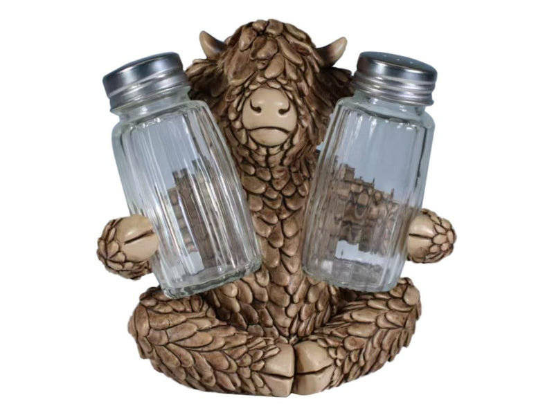 Highland cow salt and pepper shaker set