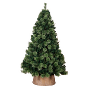 30cm Holly Berry Christmas Wreath with green leaves and red berries – compact classic holiday decoration