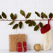 Green Velour Holly Berry Garland 180cm Christmas Decoration