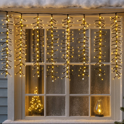 Warm white icicle lights with white waterfall 1092 LED