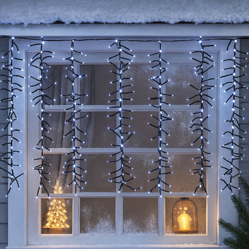 White icicle lights with waterfall effect 1092 LED