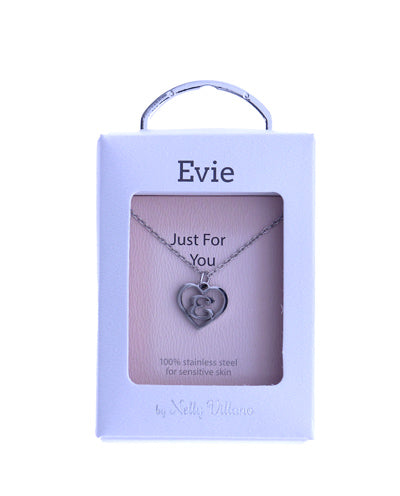 Evie pendant necklace with delicate polished finish