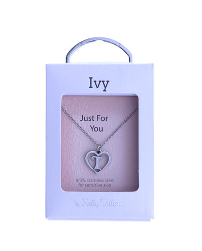 Ivy pendant necklace with delicate polished look