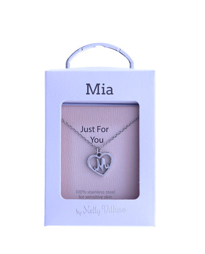 Mia pendant necklace with minimalist shine