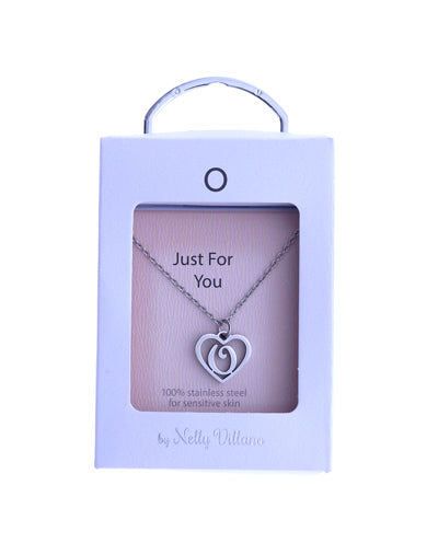 Letter O pendant necklace with polished curves