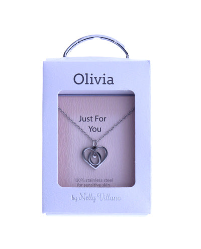 Olivia pendant necklace with polished, dainty design