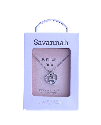 Savannah pendant necklace with dainty silhouette