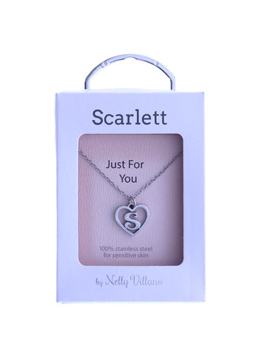 Scarlett pendant necklace with polished shine