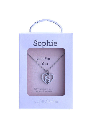 Sophie pendant necklace with delicate polished finish