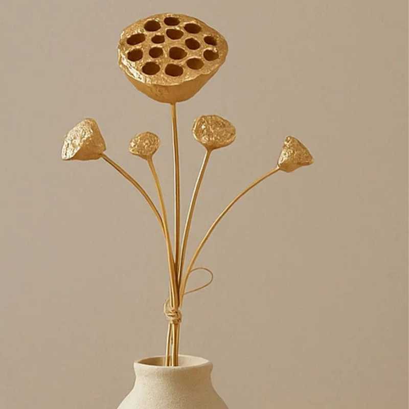 Christmas Lotusâ„¢ Gold Lotus Pod Bundle (57cm)