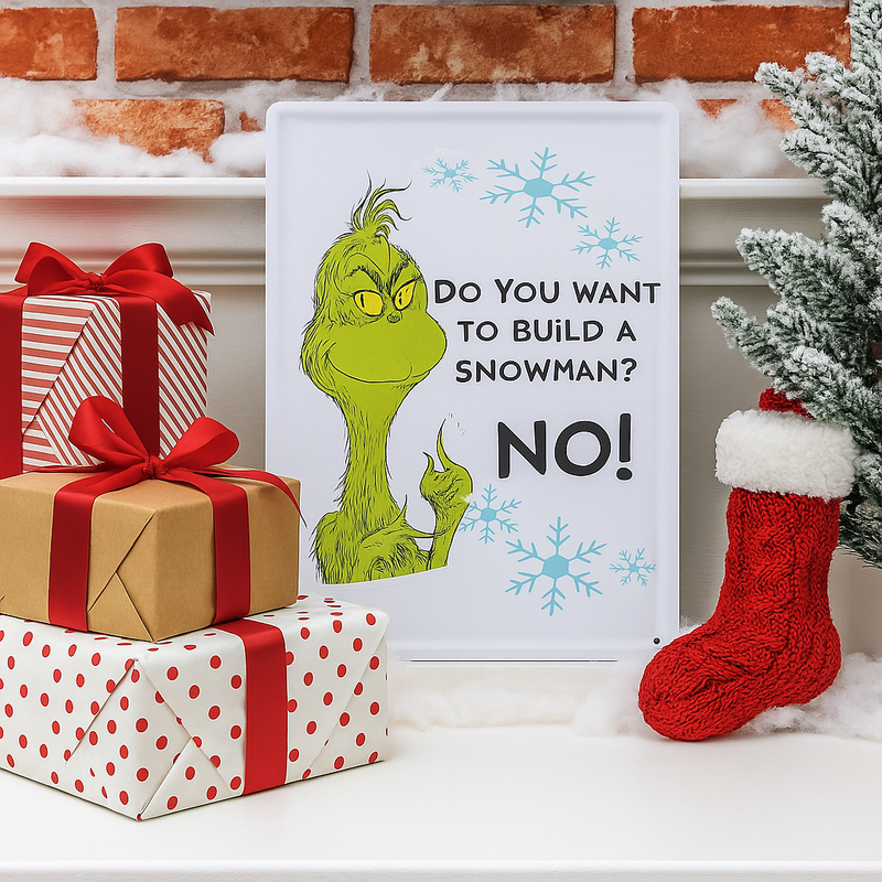 Metal Build Snowman decoration with top hat and scarf, 35x24cm festive Christmas figure.