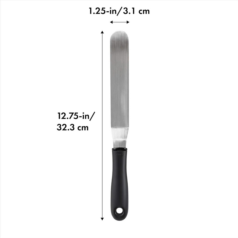 OXO Good Grips Bent Icing Knife with angled stainless steel blade and soft non-slip handle for smooth cake decorating.