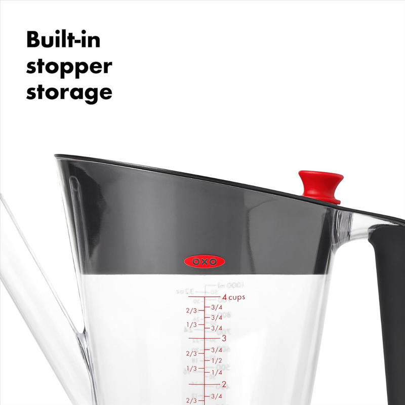 OXO Good Grips Fat Separator 4 Cup / 1L with strainer, stopper, and clear measurement markings.