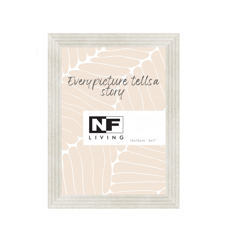 Snap Decision frame 13x18cm natural wood look photo frame for portraits and prints