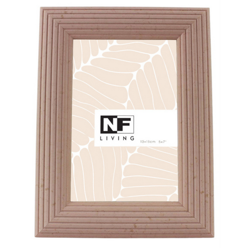 Talo photo frame 13x18cm in pink finish displaying a portrait photo