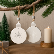 Assorted Christmas tree ornaments 7.5x10cm with snowflake detail