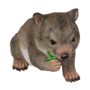 Ronis Wombat Eating Leaves 29cm – thumbnail