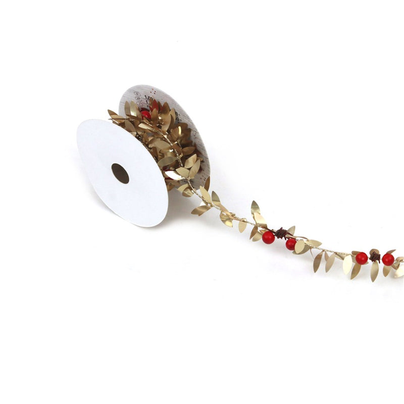 1.8m gold leaf Christmas ribbon with red berries