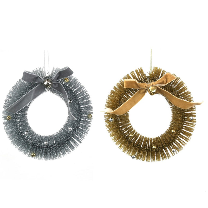 19cm hanging Christmas wreath with gold and silver balls