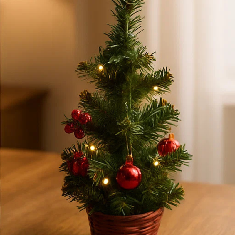 Christmas Tree Mini Decorated 22cm