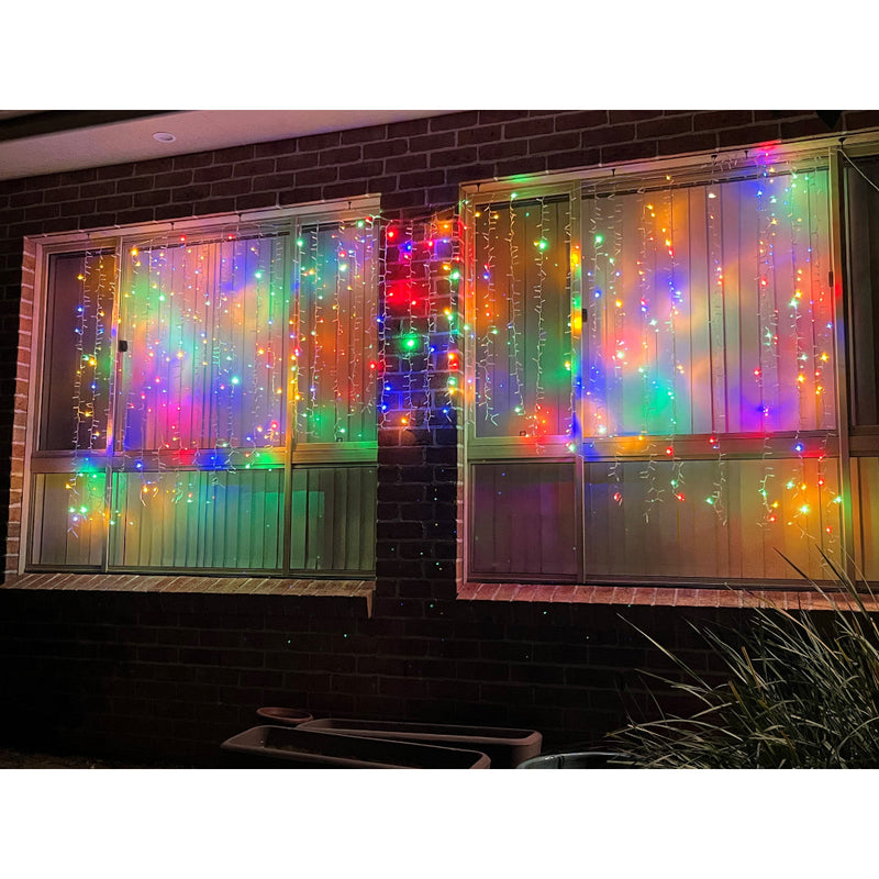 LED Cluster Curtain Manic Multi 100% Twinkle 5
