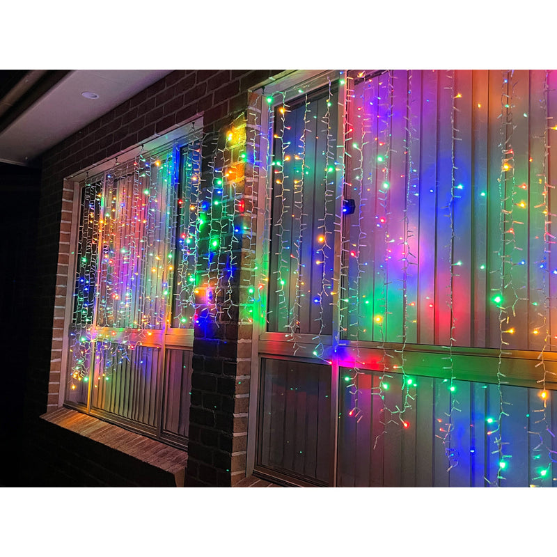 LED Cluster Curtain Manic Multi 100% Twinkle 6