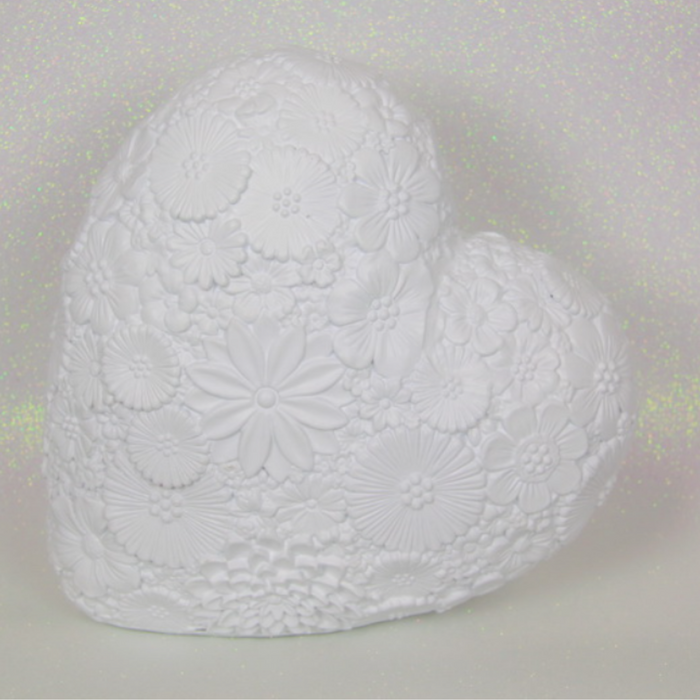 White Floral Heart 22Cm