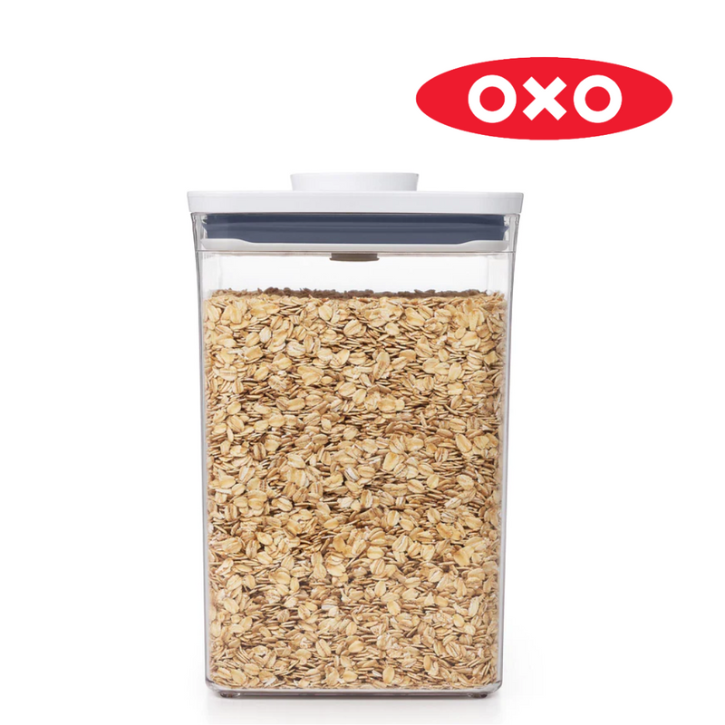 OXO POP 2.0 Big Square Medium 4.2L airtight container with white push-button lid