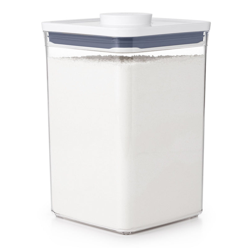 OXO POP 2.0 Big Square Medium 4.2L airtight container with white push-button lid