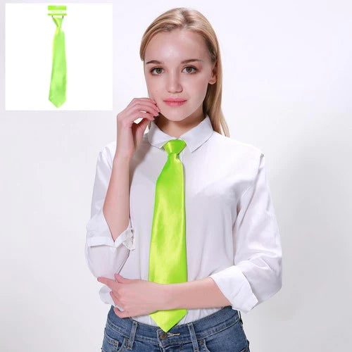 Green party tie costume accessory for themed events, St Patrick’s Day outfits, and fancy dress