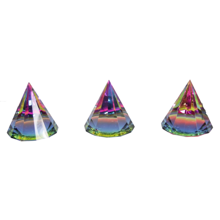 Crystal Pyramid Paperweight 6Cm