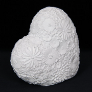 WHITE FLORAL HEART 14CM – thumbnail