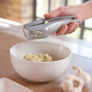 Ronis Zyliss Garlic Press Susi 3 with Cleaner – thumbnail